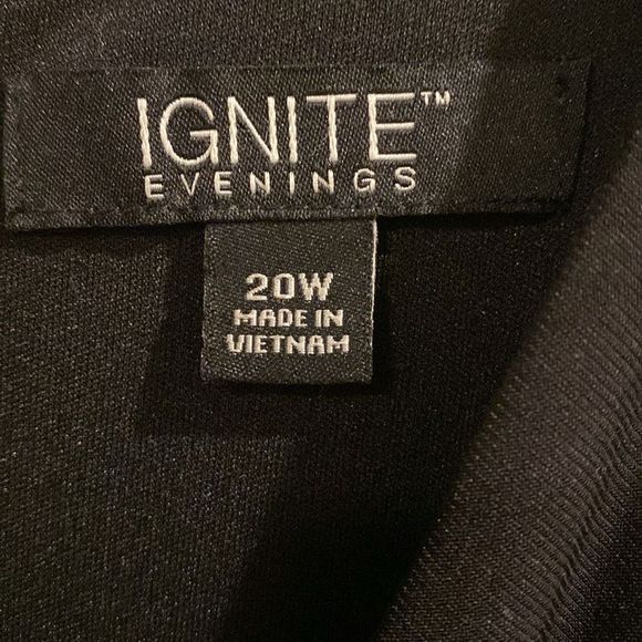 ❤️BRAND NEW! Plus Size Ignite Evenings Formal Evening Gown - Picture 4 of 6